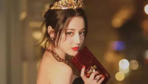 迪丽热巴最近的消息,跨界挑战引关注，人气飙升再创高峰